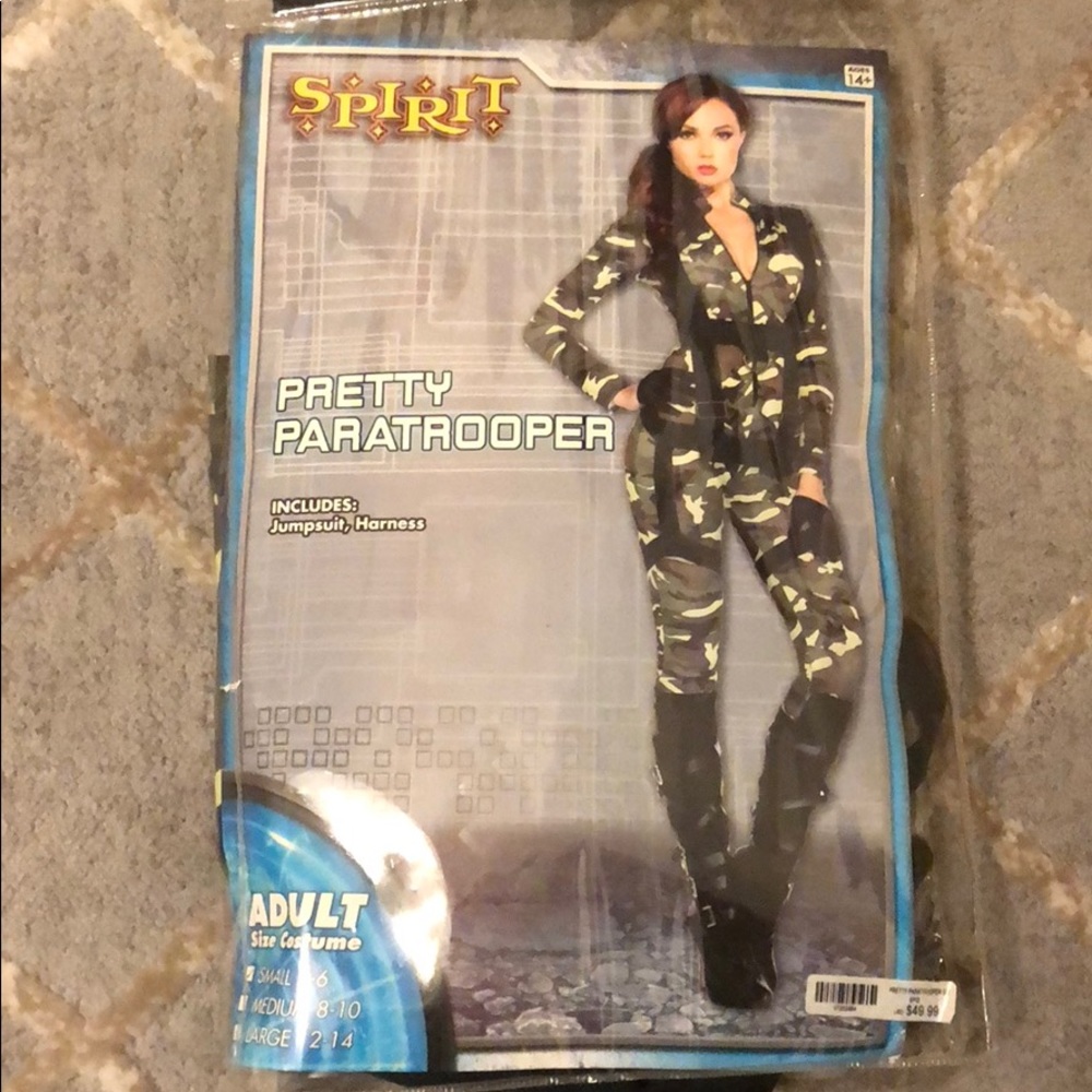 ‘Pretty Paratrooper’ Costume